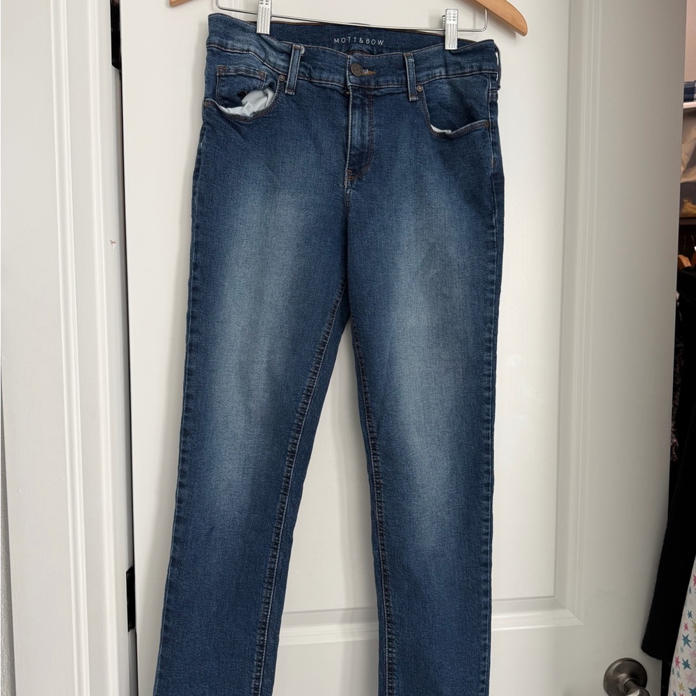 Mott and Bow Boyfriend Jeans 28/28